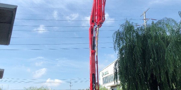 泵車在操作時，臂架要注意哪些操作