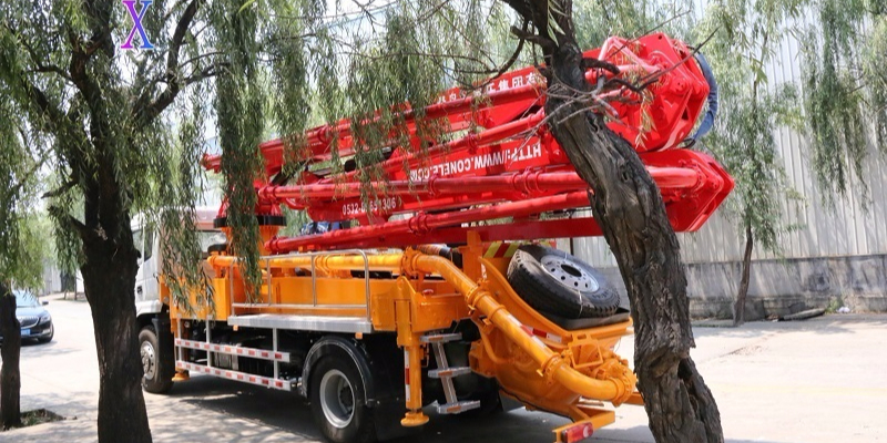 小型泵車(chē)推送機(jī)構(gòu)的工作原理