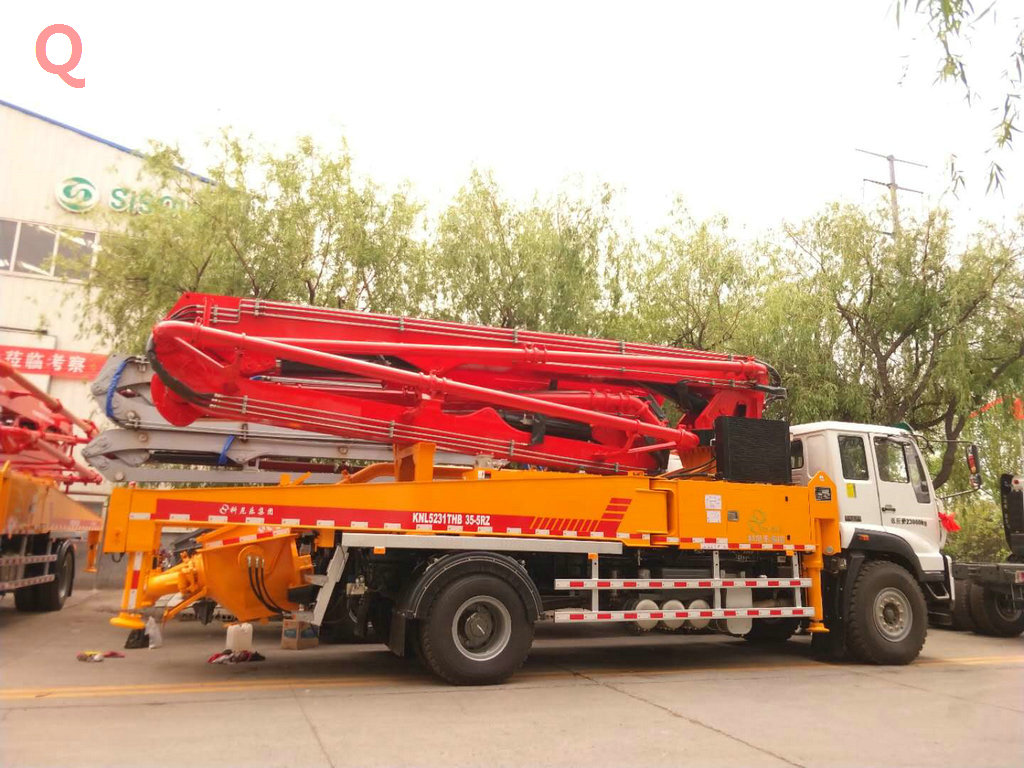 天泵，小型泵車，小型混凝土泵車