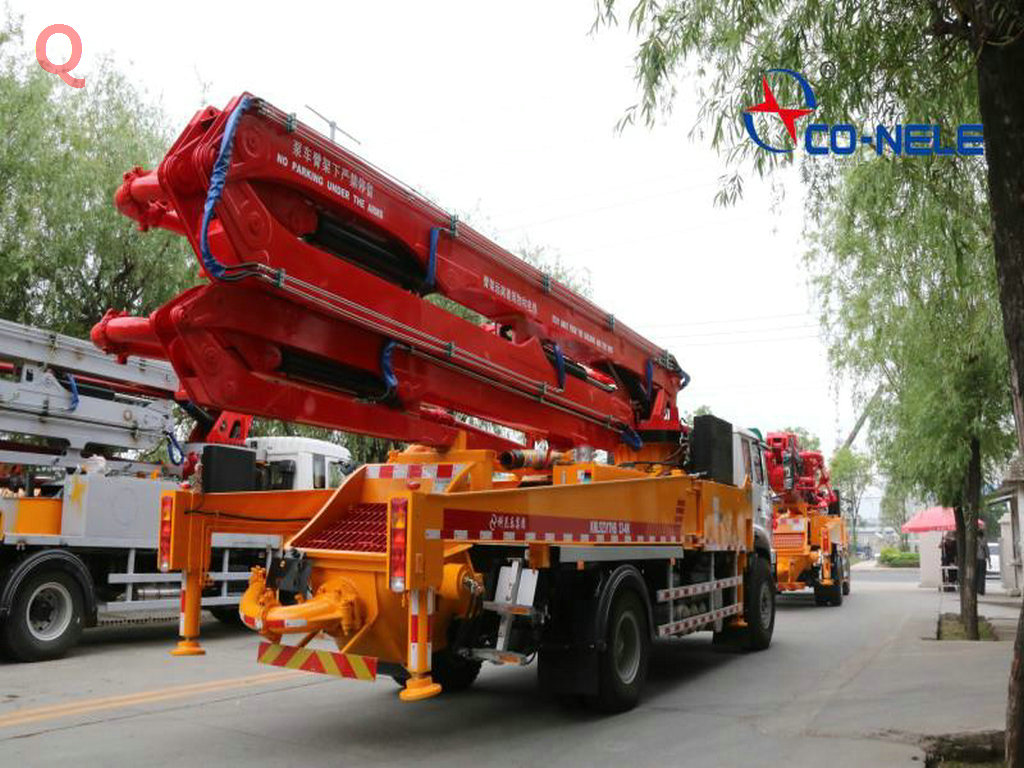 天泵，小型泵車，小型混凝土泵車