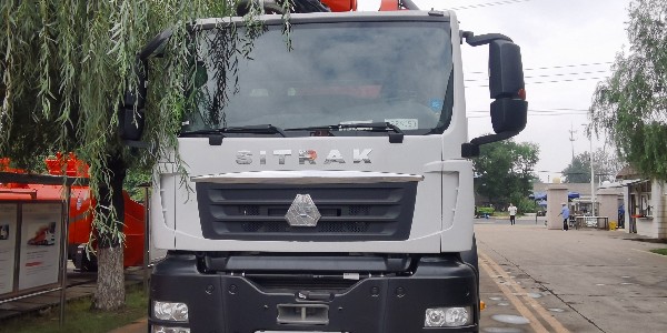 泵車以下2點(diǎn)步驟做好，使用過程中，注意保養(yǎng)