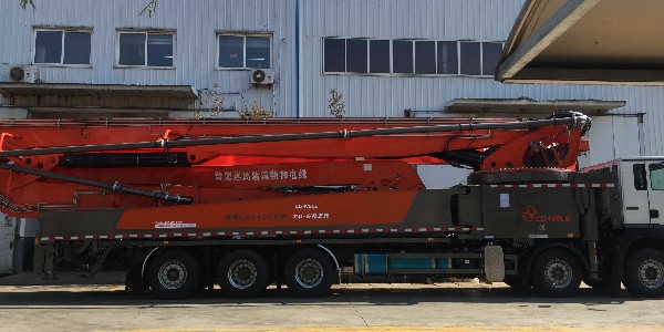 混凝土泵車的發(fā)動機還有哪些作用