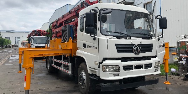 泵車的液壓傳動原理