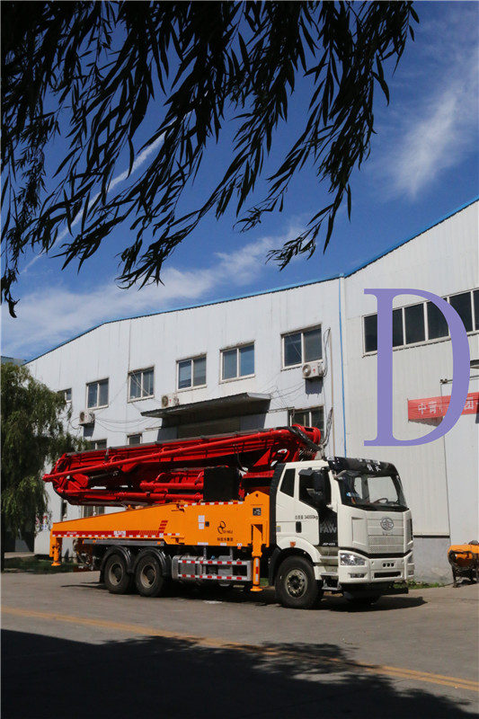 青島混凝土泵車價格 (4)