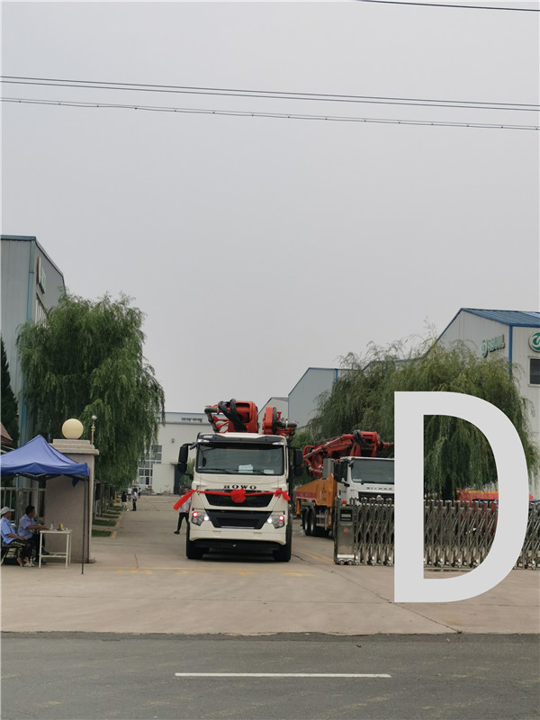 青島混凝土泵車價(jià)格 (2)
