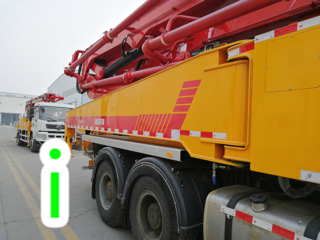 青島小型混凝土泵車價(jià)格 (5)
