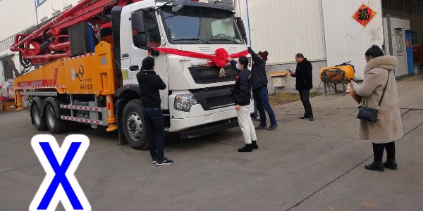 小型泵車液壓油質量嚴格把控，才能讓小型混凝土泵車牛到飛起（二）