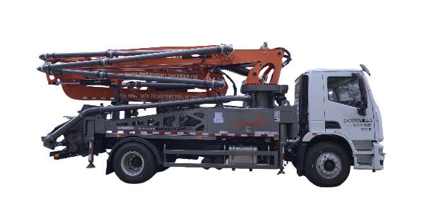 科尼樂紅巖底盤 32米泵車