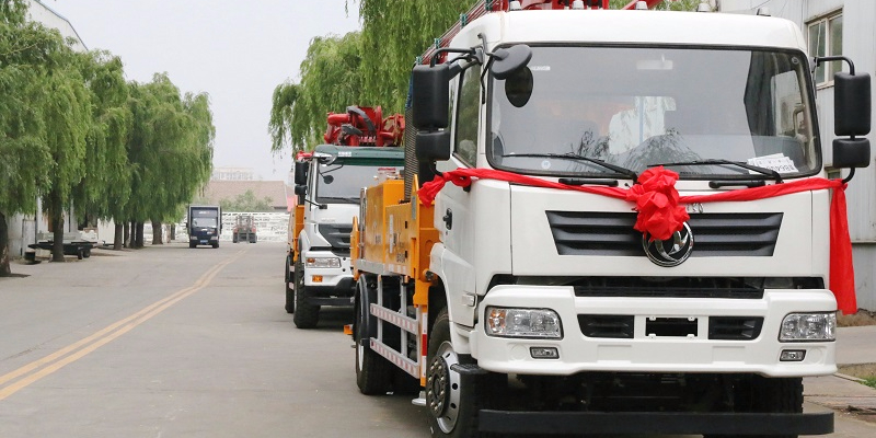 小型泵車泵送排量怎樣調節